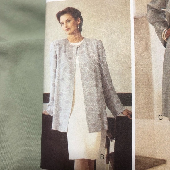 Vogue Career Wardrobe Tamotsu pattern 1601 -12-14-16 several pieces to sew-uncut - Picture 4 of 10